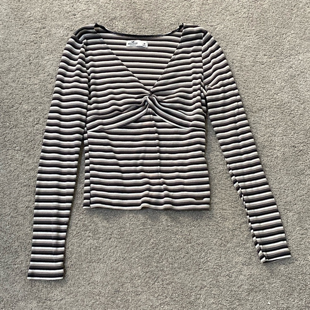 Formfitting, long sleeve T-shirt